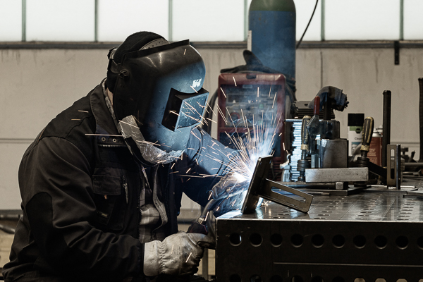 Die Kernkompetenz bei B+G Metall - komplexe Schweißkonstruktionen. Zertifizierte und stetig geschulte Fachkräfte sind am Werk. Nur durch immer fortwährende WEiterbildung und Schulung sind alle gängigen Schweißverfahren durchführbar